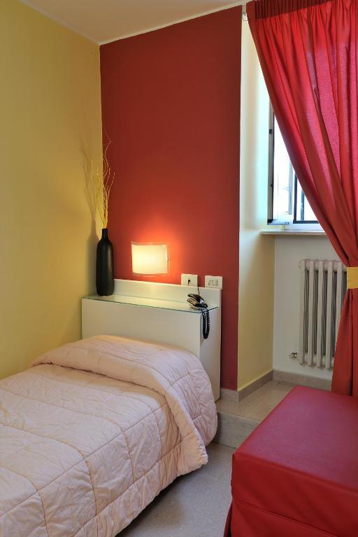 Hotel Eden Pérouse Chambre photo