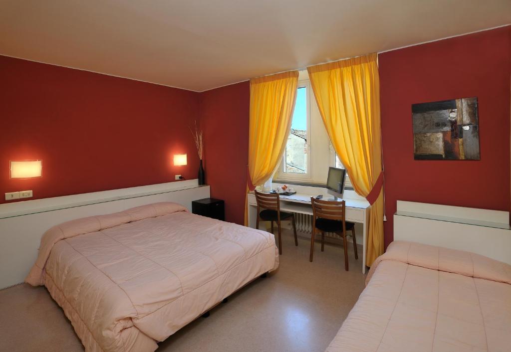 Hotel Eden Pérouse Extérieur photo